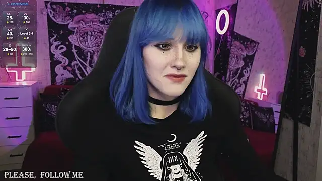 Snapshot of little_Elika chatting on 6, 12, 2024 little Elika online show from 6, 12, 2024