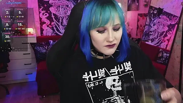 Snapshot of little_Elika chatting on 3, 10, 2025 little Elika online show from 3, 10, 2025