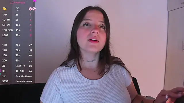 Sabrina Lennox online show from 9, 9, 2025