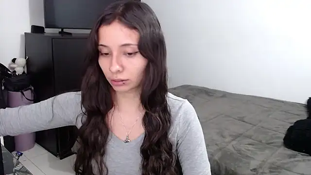 Snapshot of alice_live1 chatting on 9, 9, 2025 alice live1 online show from 9, 9, 2025