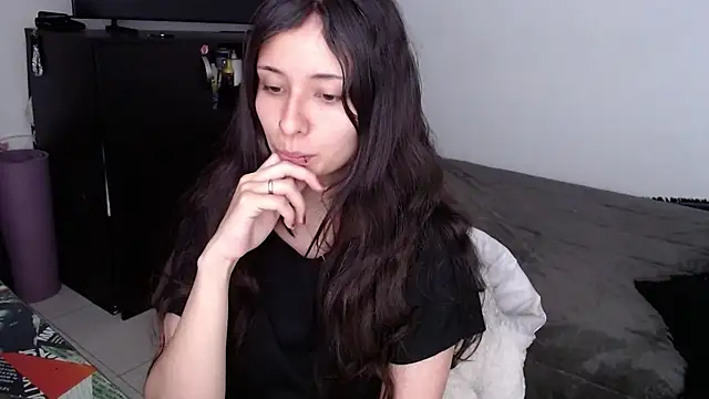 Snapshot of alice_live1 chatting on 19, 9, 2025 alice live1 online show from 19, 9, 2025