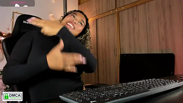 aleja montiel   online show from 17, 2, 2026