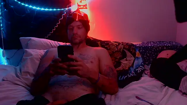 Snapshot of TheOneYouLove69 chatting on 7, 10, 2025 TheOneYouLove69 online show from 7, 10, 2025