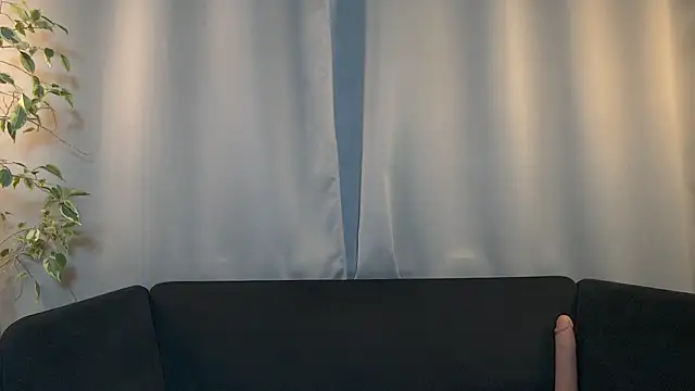 Snapshot of weshycouple chatting on 22, 3, 2025 weshycouple online show from 22, 3, 2025