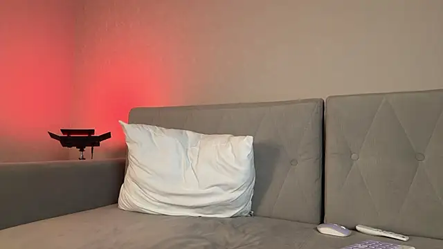 weshycouple online show from 9, 3, 2026