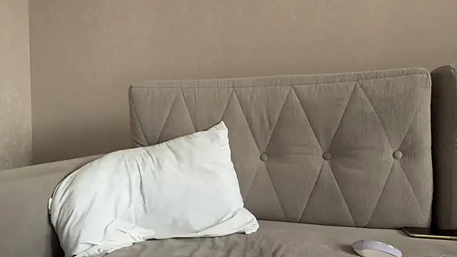weshycouple online show from 18, 5, 2026