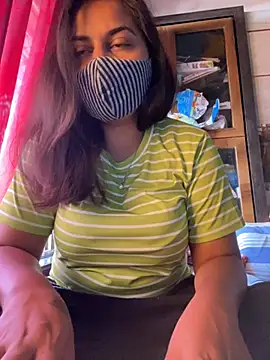 HaaniKaur online show from 3, 12, 2025