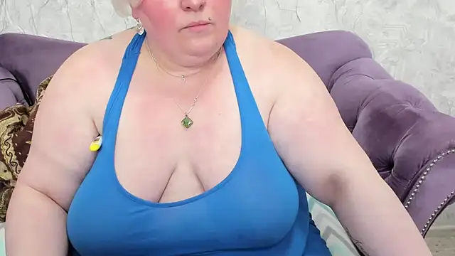 fashiona online show from 7, 3, 2025