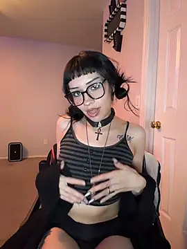 Snapshot of Gothbabbi chatting on 8, 3, 2026 Gothbabbi online show from 8, 3, 2026