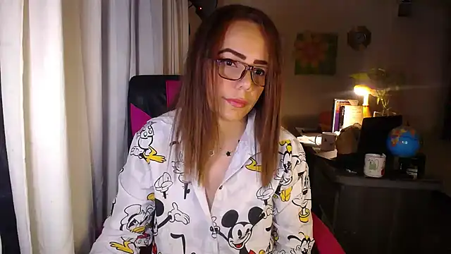 Snapshot of danielle_rose_1 chatting on 29, 6, 2026 danielle rose 1 online show from 29, 6, 2026