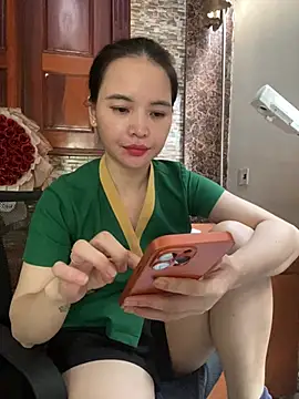 Snapshot of LiLi-Kirix99 chatting on 9, 7, 2026 LiLi-Kirix99 online show from 9, 7, 2026