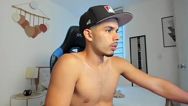 mateoleonee online show from 18, 9, 2025