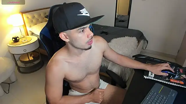 mateoleonee online show from 18, 10, 2025