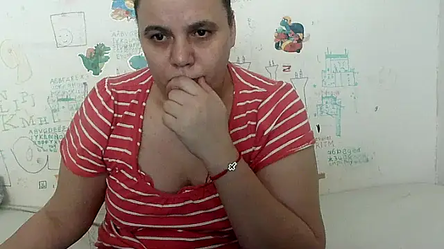 Snapshot of VixenBya chatting on 28, 9, 2025 VixenBya online show from 28, 9, 2025