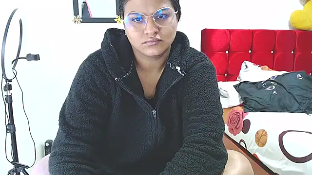 SweetAlmaa online show from 14, 1, 2025