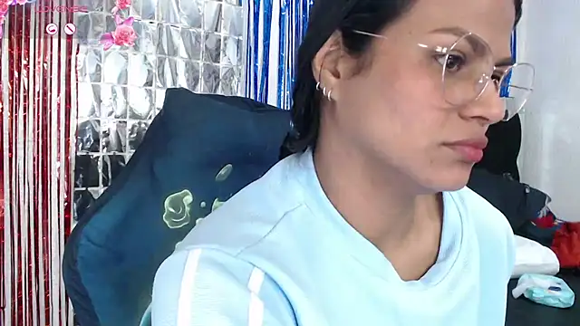 SweetAlmaa online show from 4, 10, 2025