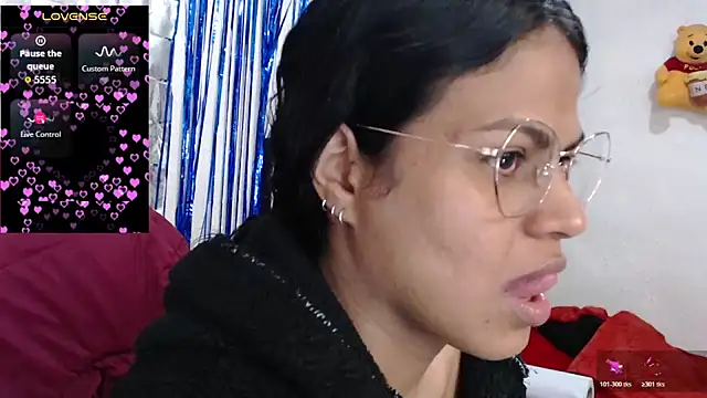 Snapshot of SweetAlmaa chatting on 27, 10, 2025 SweetAlmaa online show from 27, 10, 2025