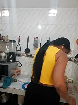 Snapshot of SweetAlmaa chatting on 19, 11, 2025 SweetAlmaa online show from 19, 11, 2025