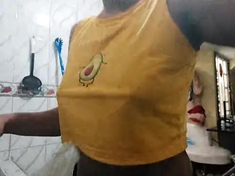 Snapshot of SweetAlmaa chatting on 25, 11, 2025 SweetAlmaa online show from 25, 11, 2025