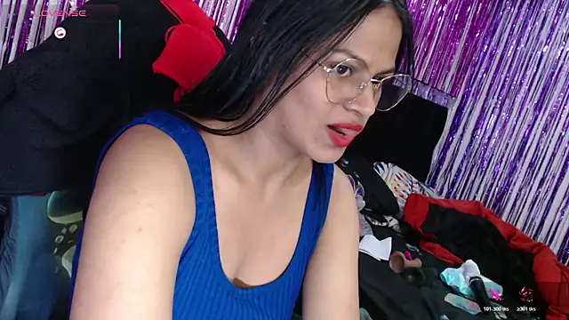 Snapshot of SweetAlmaa chatting on 2, 12, 2025 SweetAlmaa online show from 2, 12, 2025