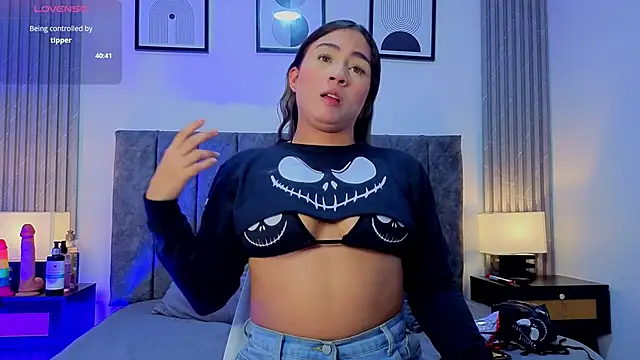 Ema Stone65 online show from 22, 9, 2025