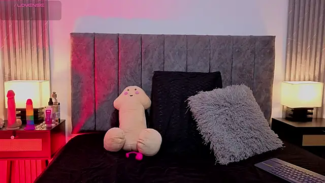 Ema Stone65 online show from 27, 10, 2025