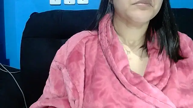 Snapshot of luckygirl111 chatting on 10, 6, 2026 luckygirl111 online show from 10, 6, 2026