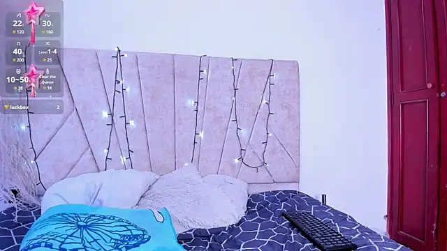 Snapshot of Kaela18 chatting on 26, 12, 2024 Kaela18 online show from 26, 12, 2024