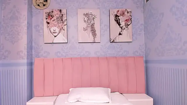 Isa little4u online show from 22, 1, 2025