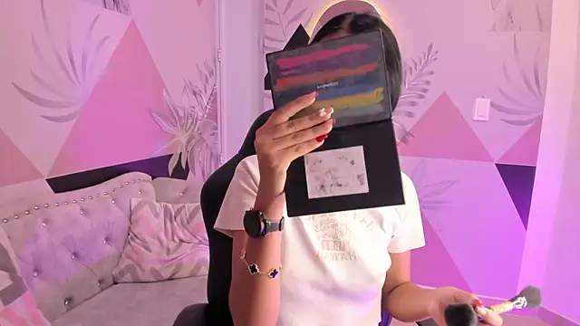 Isa little4u online show from 12, 3, 2025