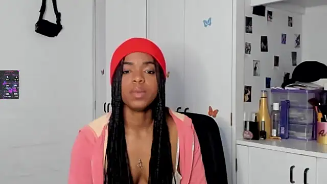 Snapshot of Marce_22 chatting on 19, 2, 2025 Marce 22 online show from 19, 2, 2025