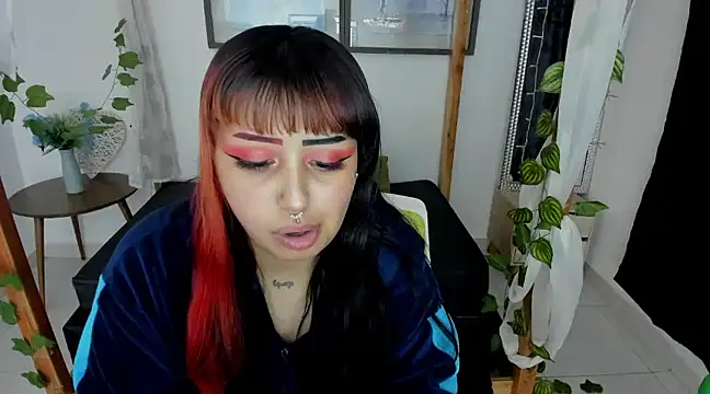 lussyevans24 online show from 31, 12, 2024