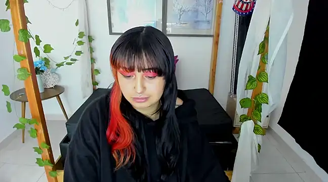 lussyevans24 online show from 17, 1, 2025