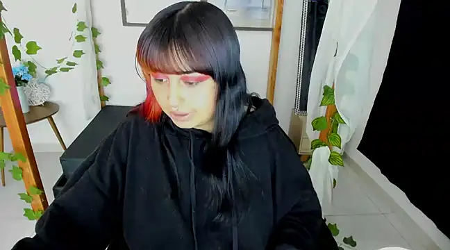 lussyevans24 online show from 17, 1, 2025