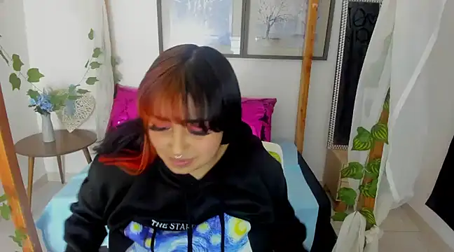 lussyevans24 online show from 29, 1, 2025