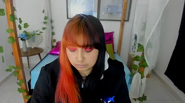 lussyevans24 online show from 30, 1, 2025