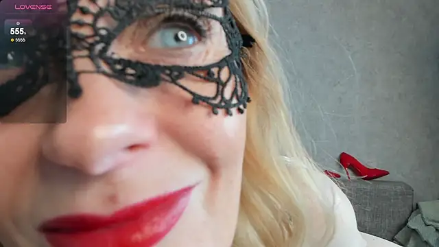 Snapshot of angelica_marquise chatting on 17, 11, 2025 angelica marquise online show from 17, 11, 2025