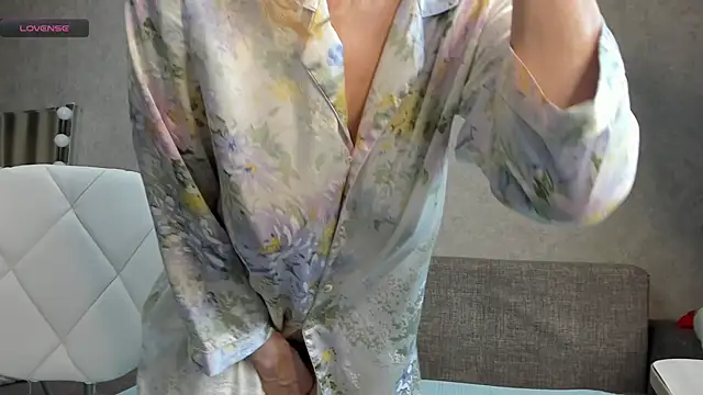 Snapshot of angelica_marquise chatting on 24, 11, 2025 angelica marquise online show from 24, 11, 2025