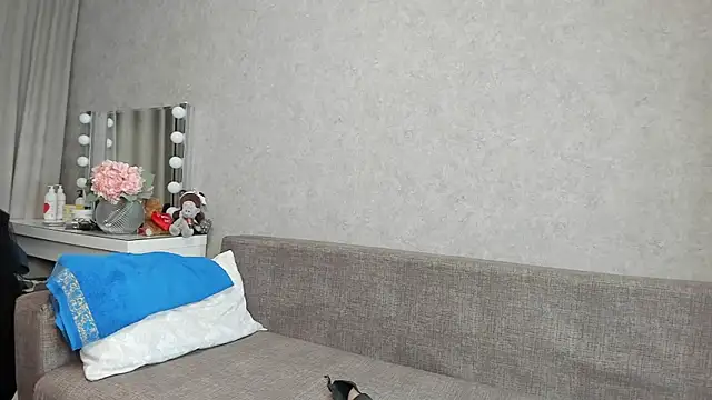 Snapshot of angelica_marquise chatting on 16, 12, 2025 angelica marquise online show from 16, 12, 2025