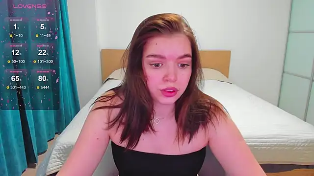 Snapshot of Nicky_Rosee chatting on 18, 12, 2024 Nicky Rosee online show from 18, 12, 2024