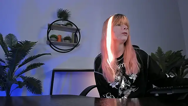 LexiWenford online show from 26, 2, 2025