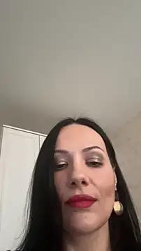 Snapshot of Devil_Goddess chatting on 27, 10, 2025 Devil Goddess online show from 27, 10, 2025