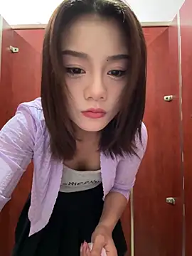 Snapshot of Asia-Melody chatting on 2, 10, 2025 Asia-Melody online show from 2, 10, 2025