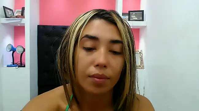 Dona Tela online show from 17, 12, 2024