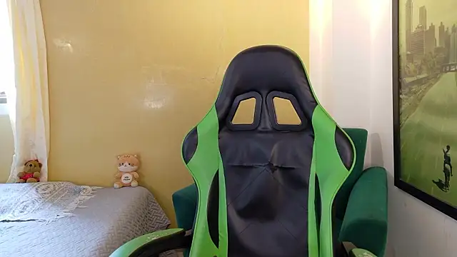 Snapshot of kittyzenn chatting on 12, 3, 2026 kittyzenn online show from 12, 3, 2026