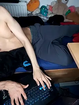 Dennis 2024 online show from 28, 10, 2025