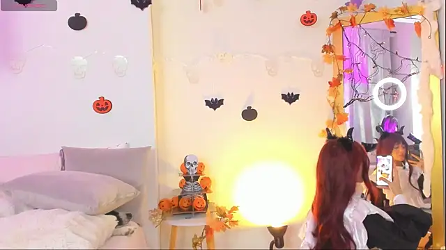 Snapshot of StormiRusso chatting on 1, 11, 2025 StormiRusso online show from 1, 11, 2025