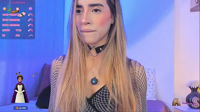 Snapshot of StormiRusso chatting on 10, 11, 2025 StormiRusso online show from 10, 11, 2025