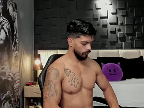 DannSaenz online show from 31, 1, 2025