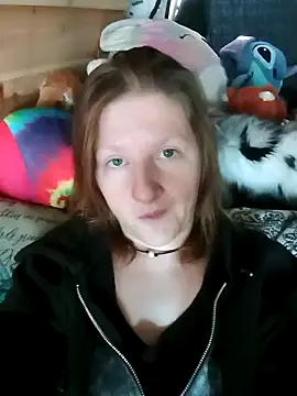 Snapshot of Eluradess chatting on 21, 10, 2025 Eluradess online show from 21, 10, 2025